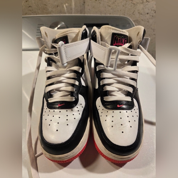 Nike High Tops - Picture 1 of 4